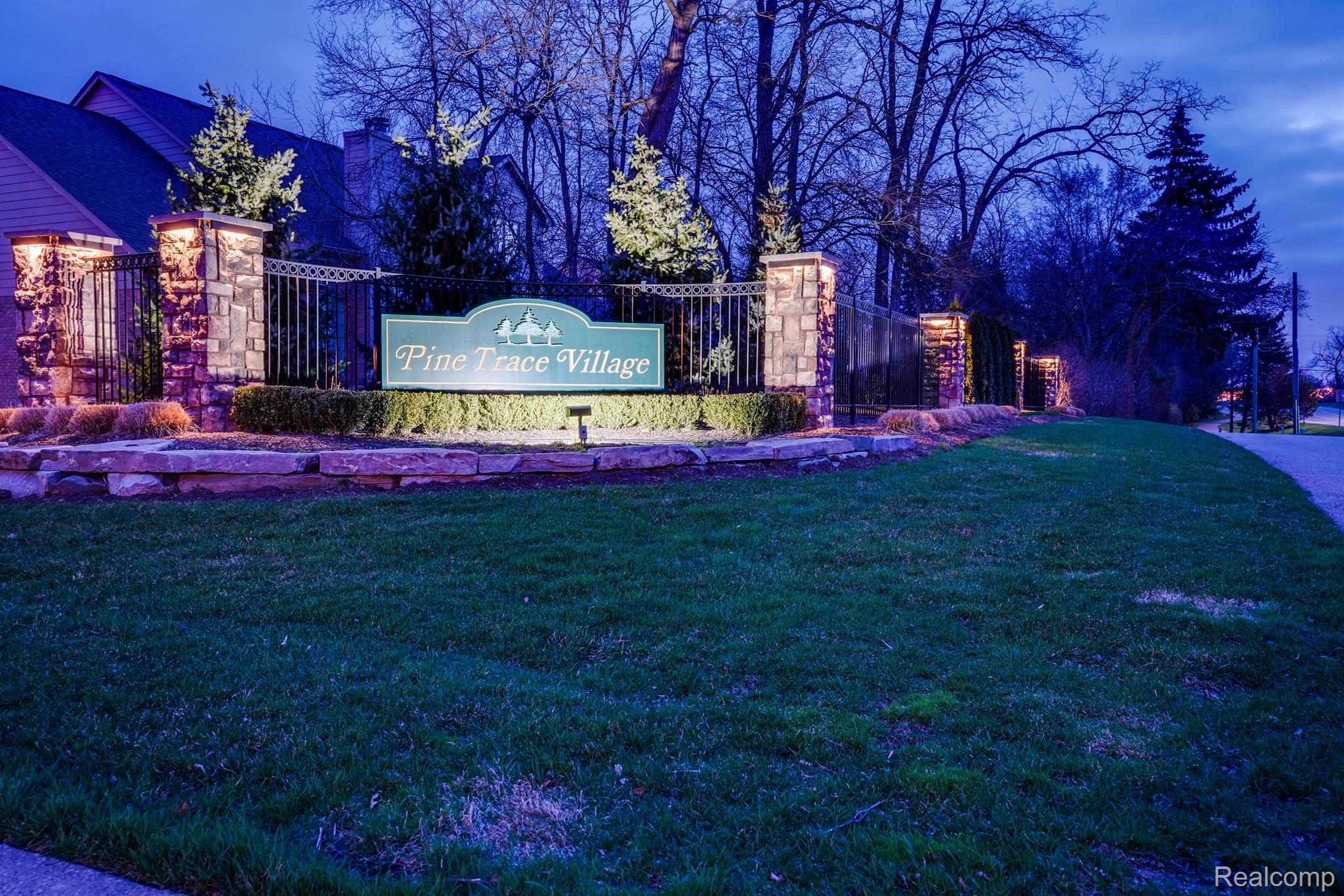 3392 Sawgrass Court Rochester, MI 48309 - Photo 55 of 56 Gallery Image 55
