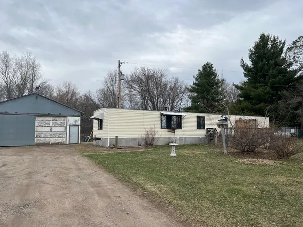 $99,000 | 2857 405th Avenue Northeast, Braham, MN 55006