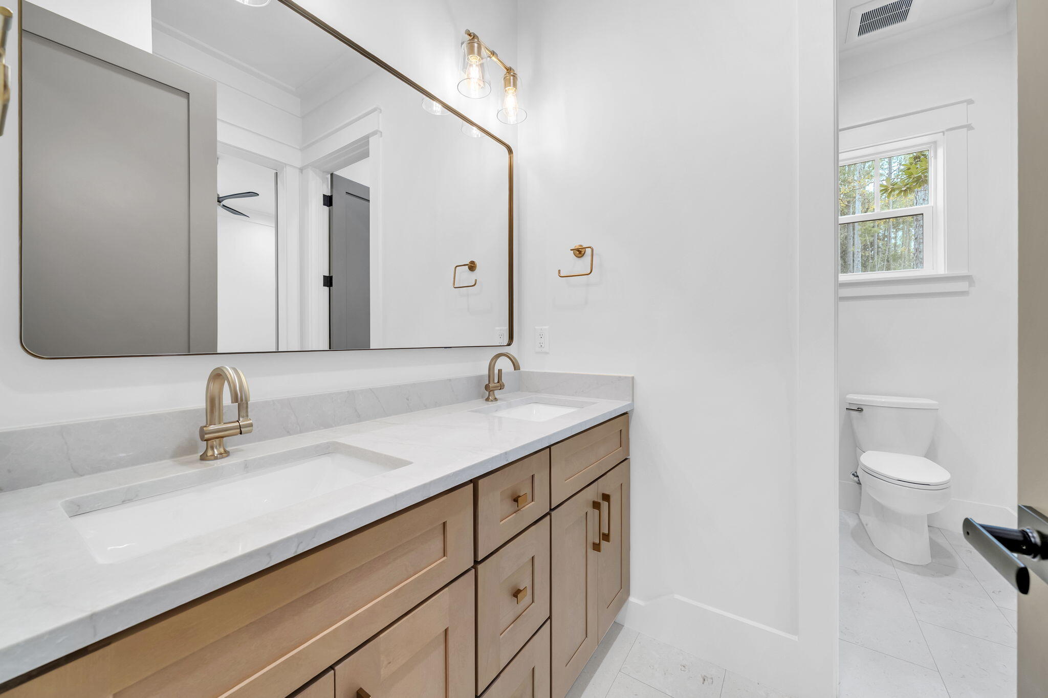 123 West Captain Fritz Way Freeport, FL 32439 - Photo 53 of 123 Back Bathroom