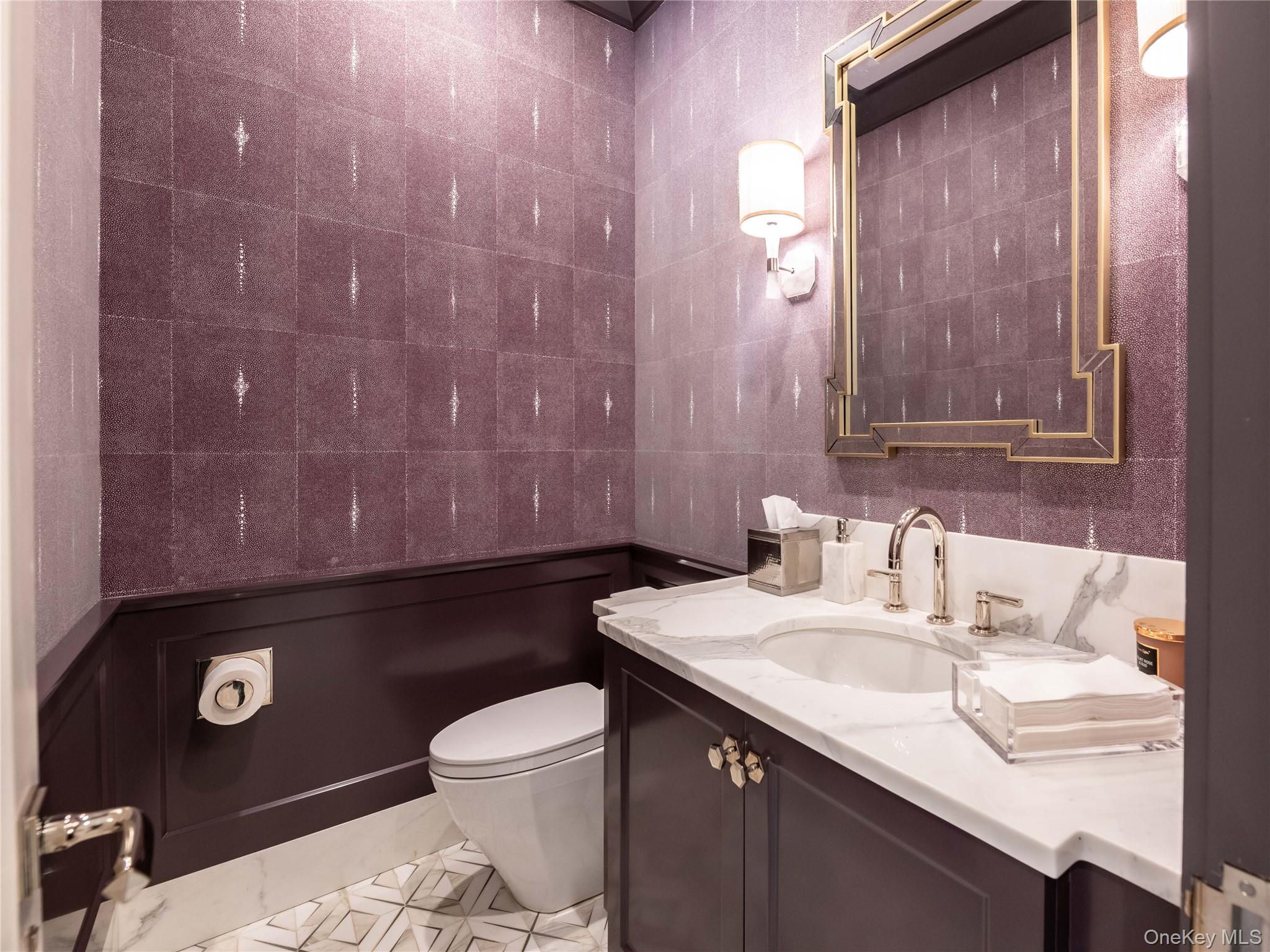 16 Ridge Drive East Great Neck, NY 11021 - Photo 21 of 50 Powder Room