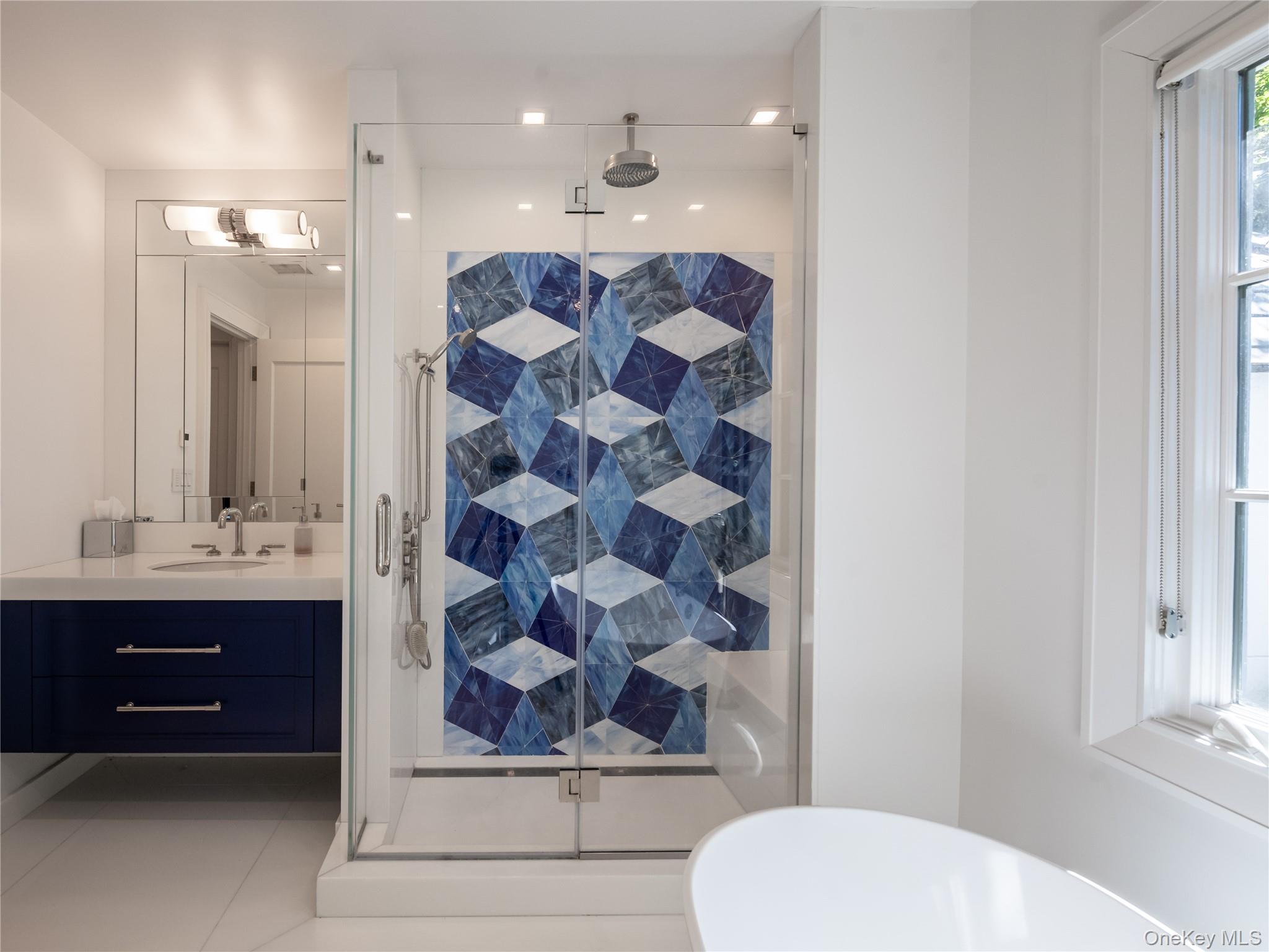 16 Ridge Drive East Great Neck, NY 11021 - Photo 38 of 50 Full Bathroom