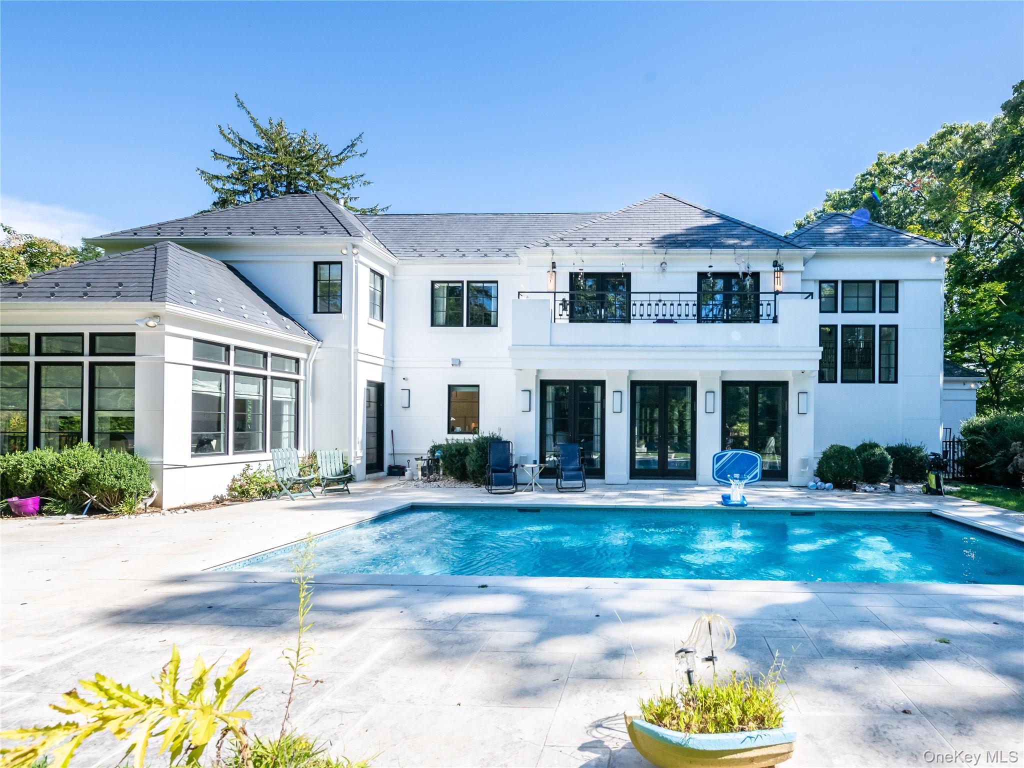 16 Ridge Drive East Great Neck, NY 11021 - Photo 41 of 50 Rear view of residence.