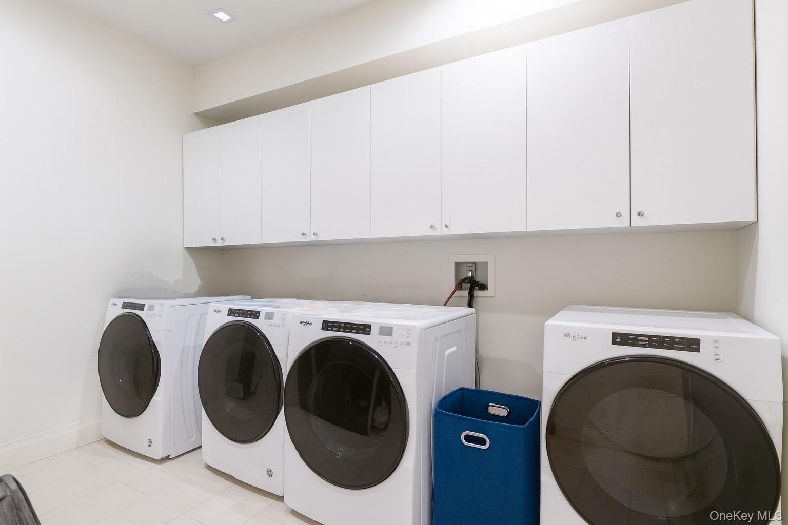 16 Ridge Drive East Great Neck, NY 11021 - Photo 45 of 50 Laundry Room