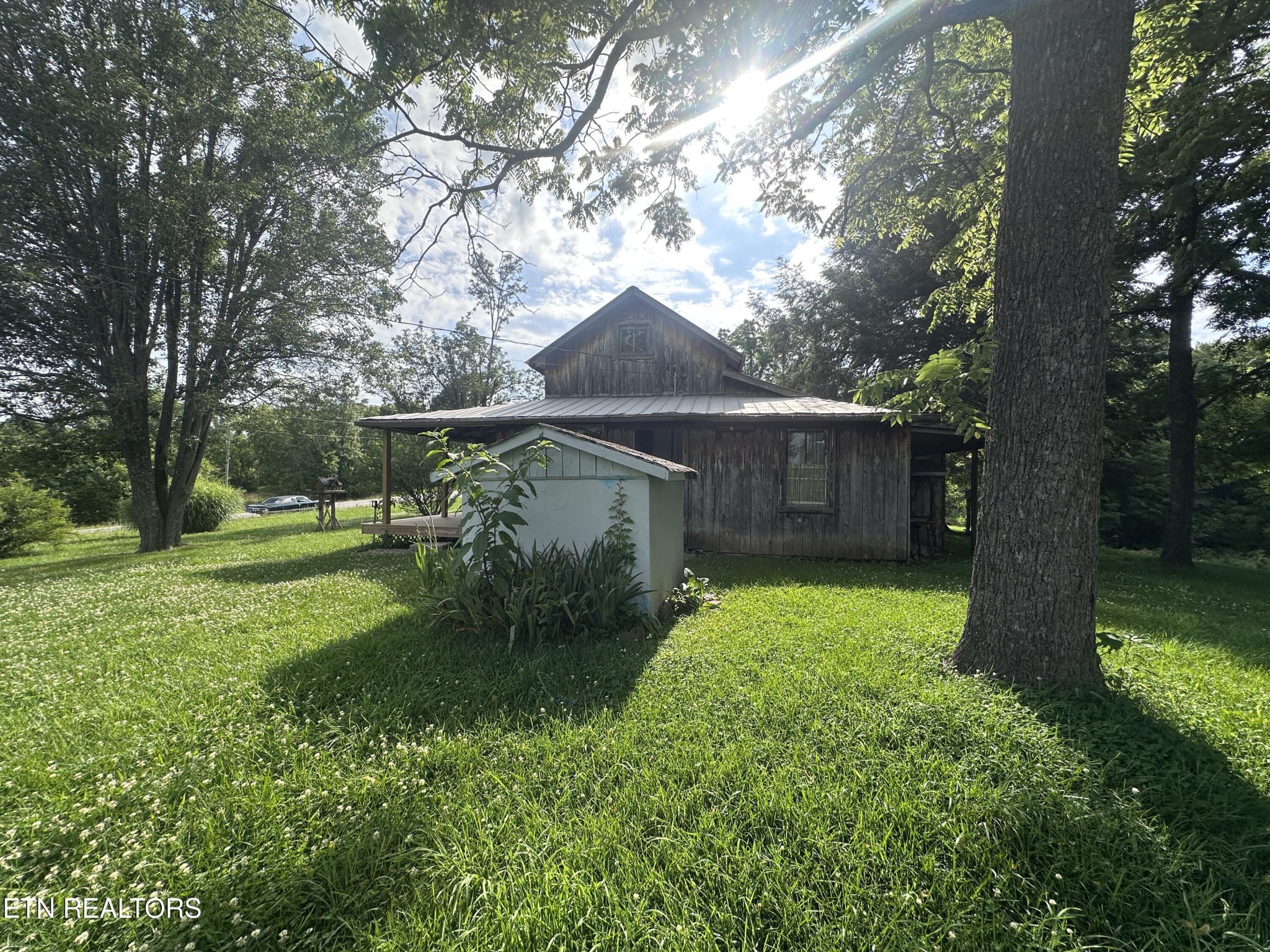 1671 Taylor Place Road Jamestown, TN 38556 - Photo 26 of 35 Gallery Image 26