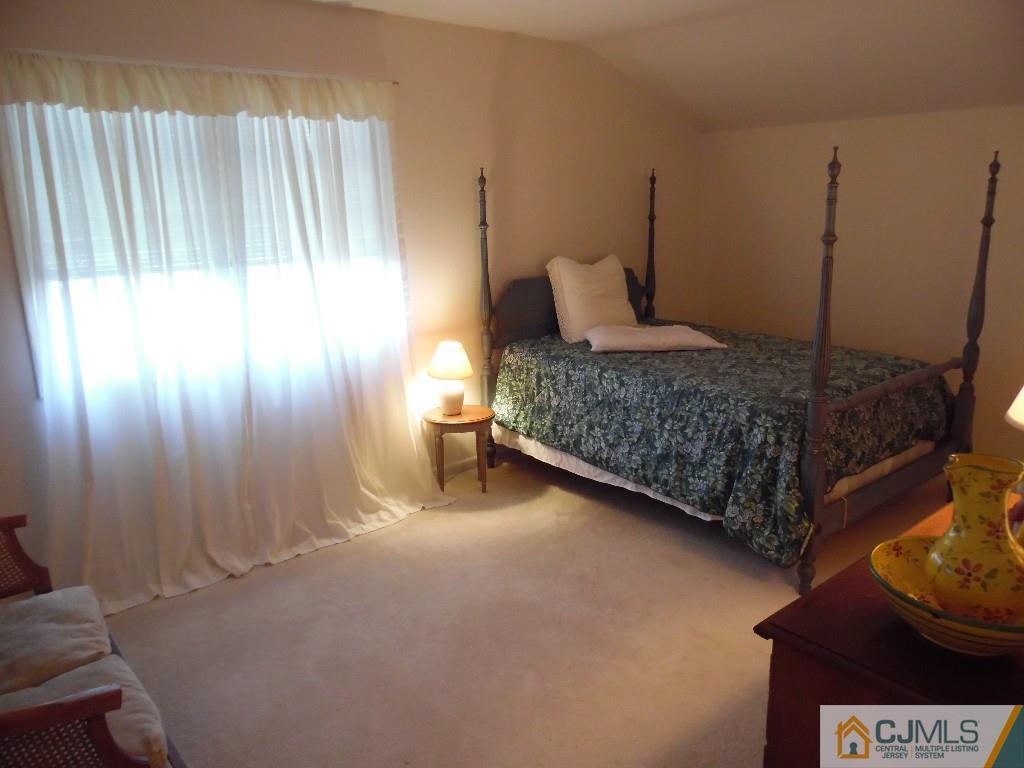 67 A Winthrop Road Monroe Township, NJ 08831 - Photo 14 of 22 Gallery Image 14
