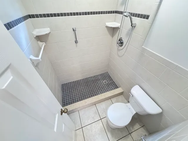 $2,200 | 3562 Killarney Plaza Drive, Tallahassee, FL 32309