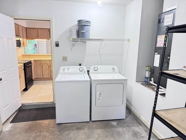 $2,200 | 3562 Killarney Plaza Drive, Tallahassee, FL 32309