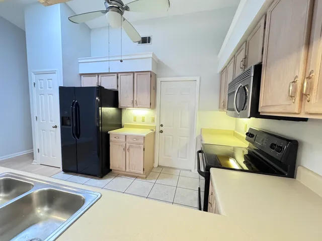 $2,200 | 3562 Killarney Plaza Drive, Tallahassee, FL 32309