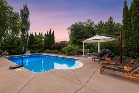 $1,295,000 | 3049 Fairway Drive, Chaska, MN 55318