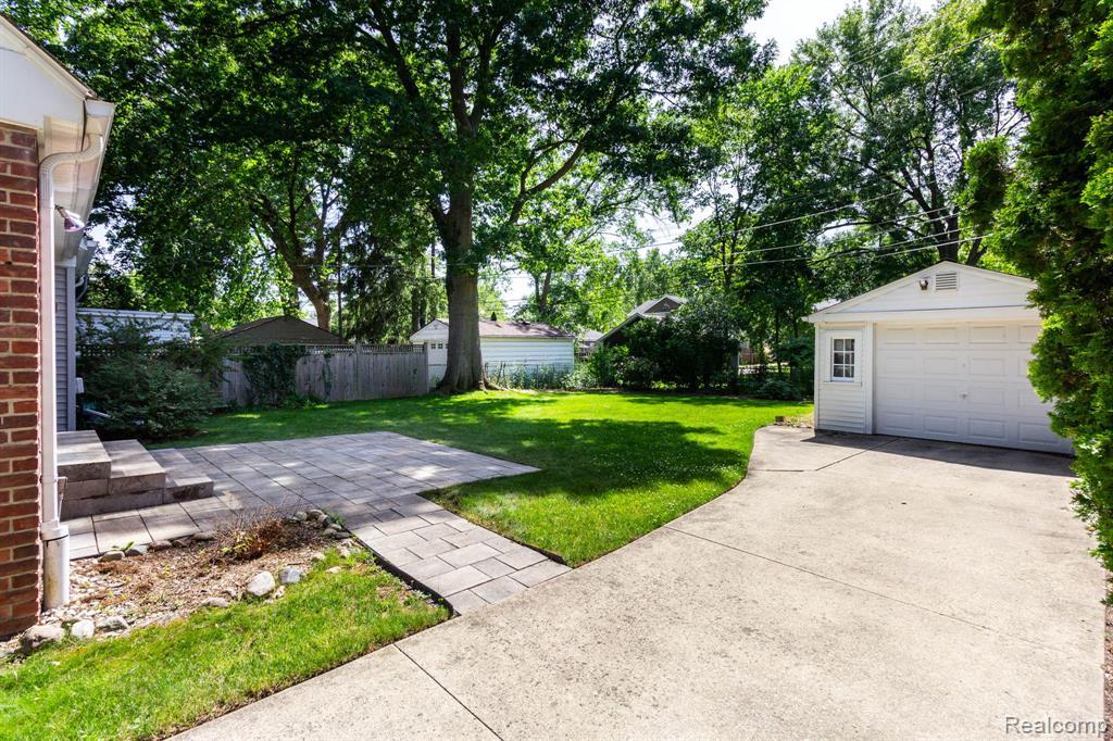 4237 Wakefield Road Berkley, MI 48072 - Photo 28 of 37