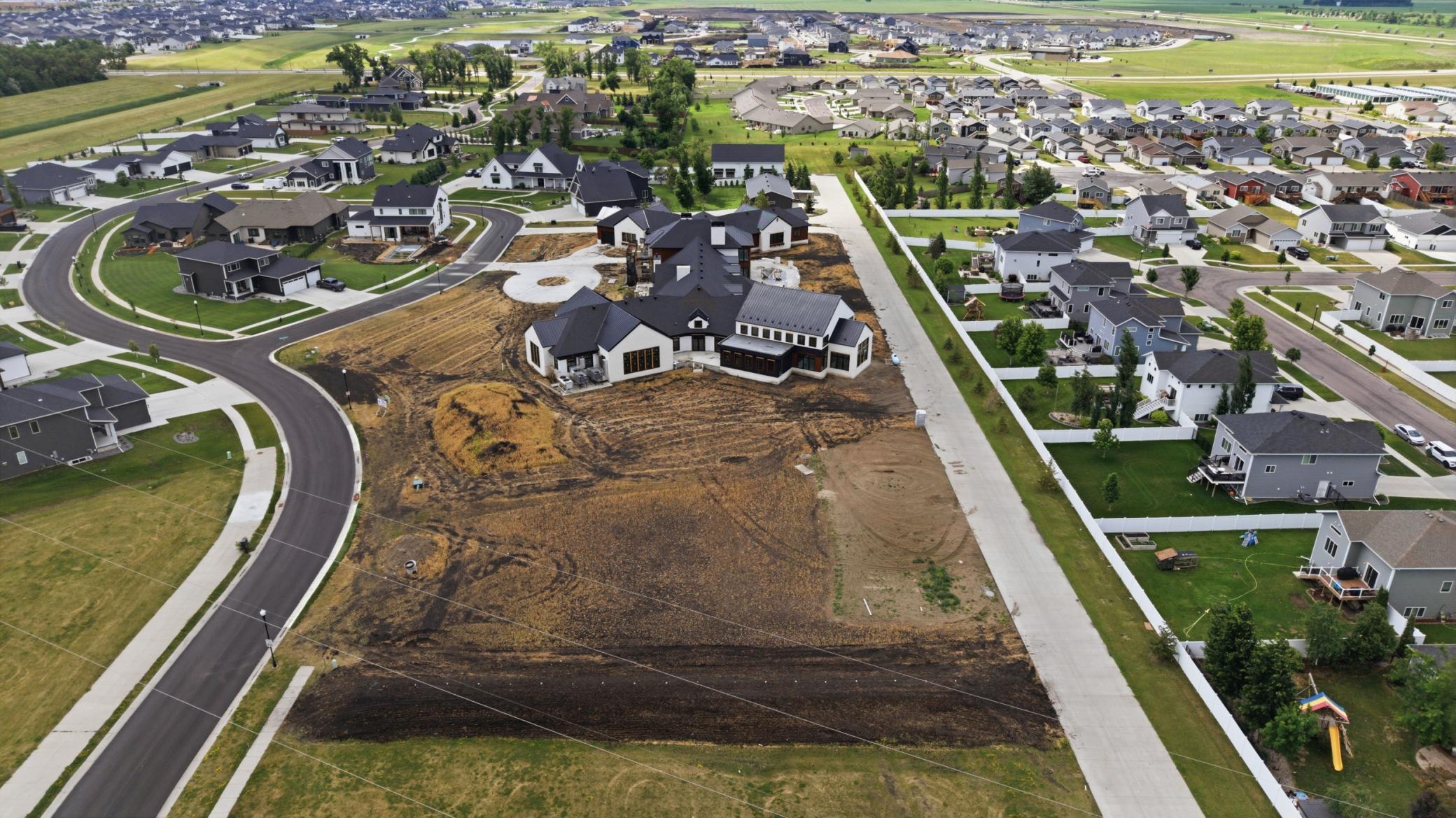 6025 Prairie Grove Court South Fargo, ND 58104 - Photo 13 of 15