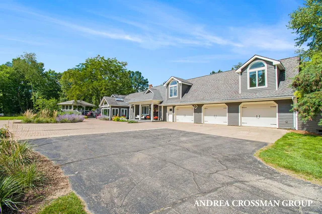 $1,150,000 | 8955 Braden Road, Haslett, MI 48840