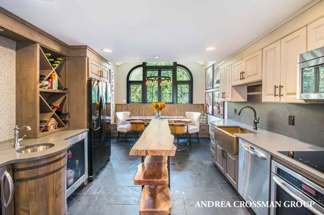 $1,150,000 | 8955 Braden Road, Haslett, MI 48840