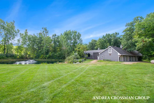 $1,150,000 | 8955 Braden Road, Haslett, MI 48840