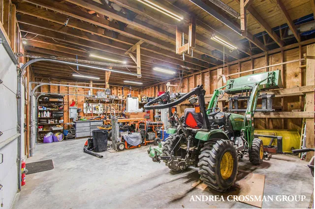 $1,150,000 | 8955 Braden Road, Haslett, MI 48840