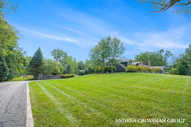$1,150,000 | 8955 Braden Road, Haslett, MI 48840