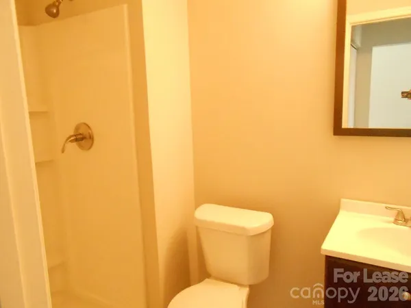 $1,600 | 5325 Harris Cove Drive, Charlotte, NC 28269