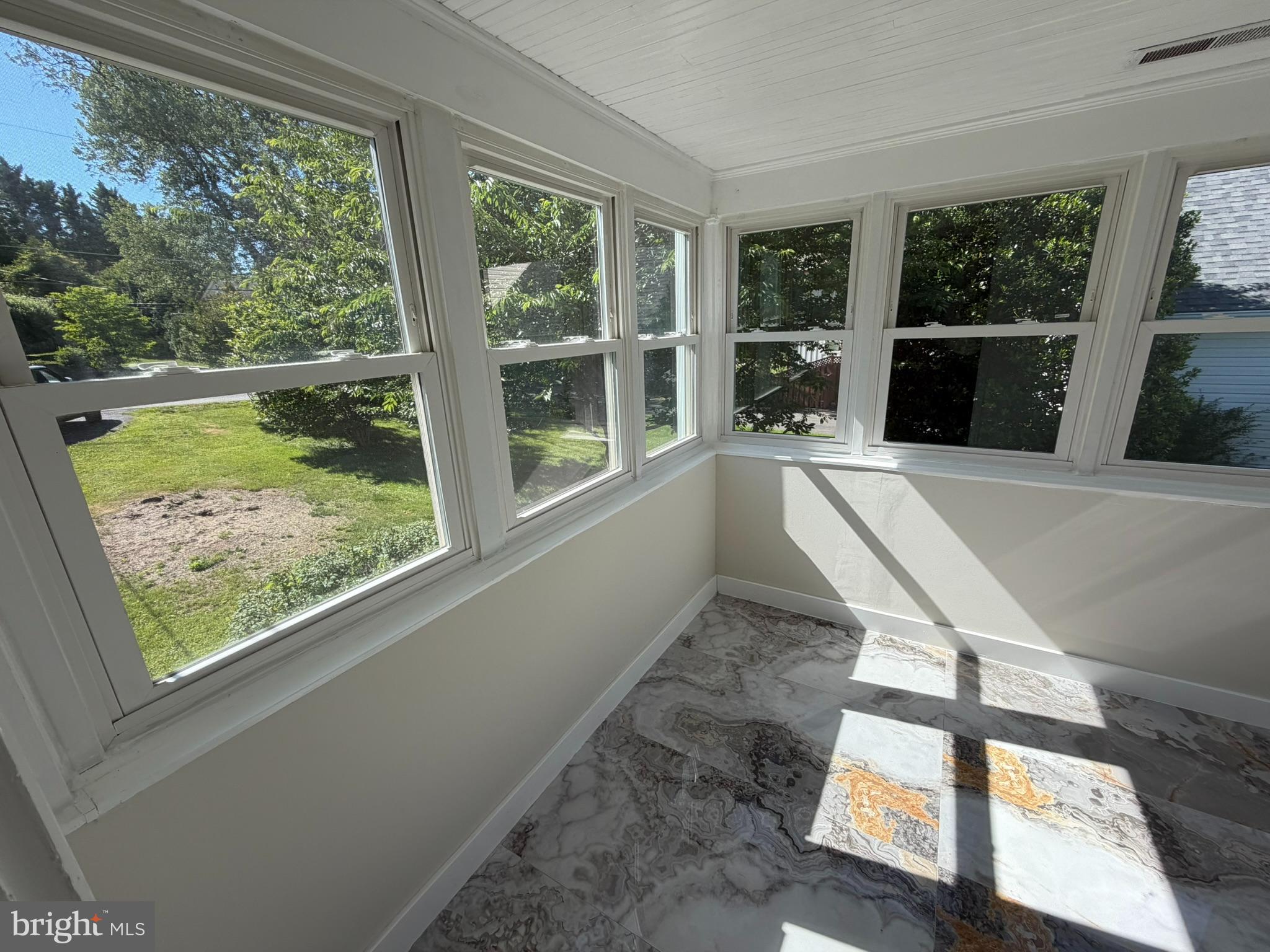 2923 Fairhill Road Fairfax, VA 22031 - Photo 9 of 63