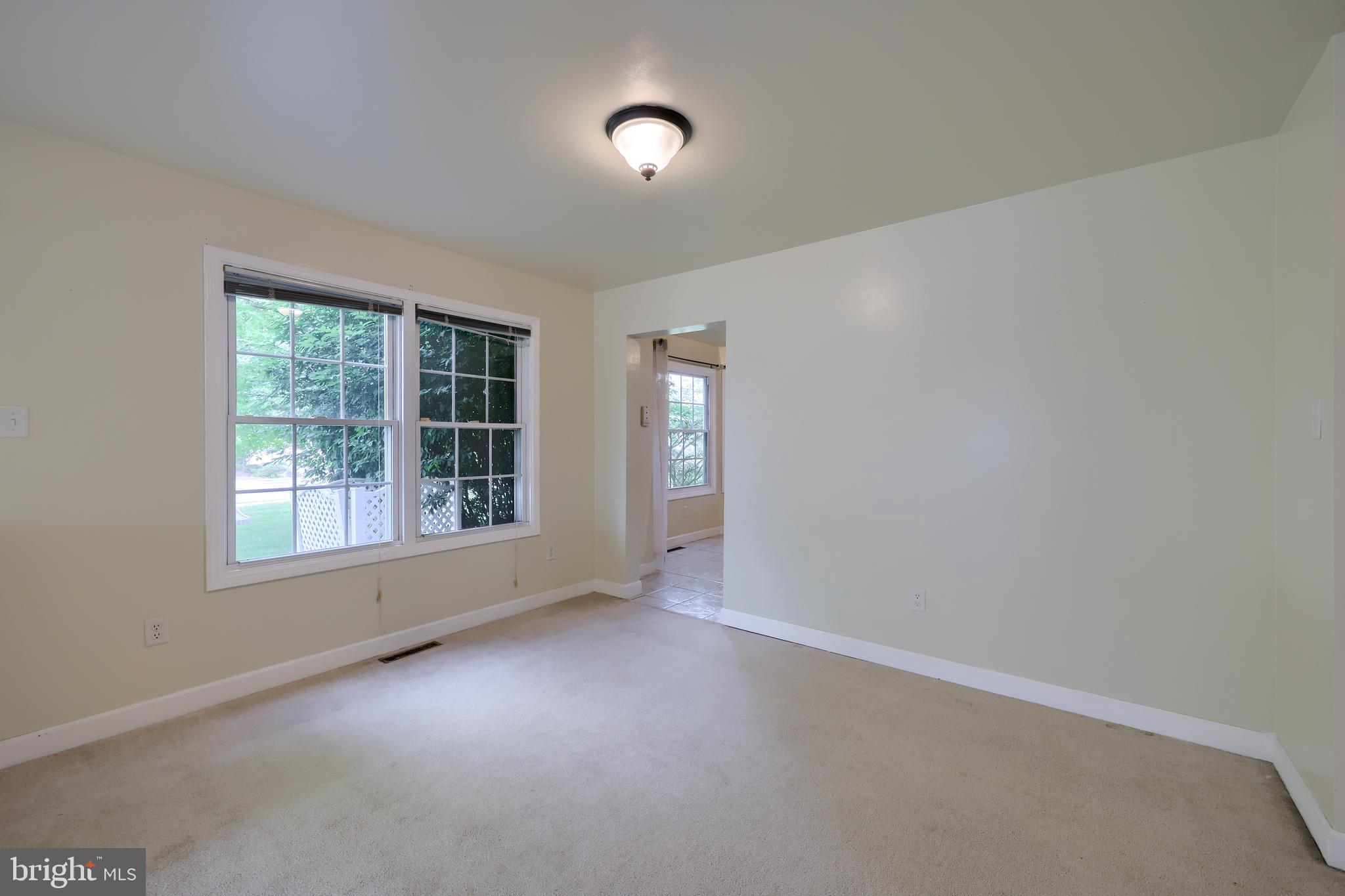 148 Michigan Drive Sinking Spring, PA 19608 - Photo 17 of 50 an empty room with a window