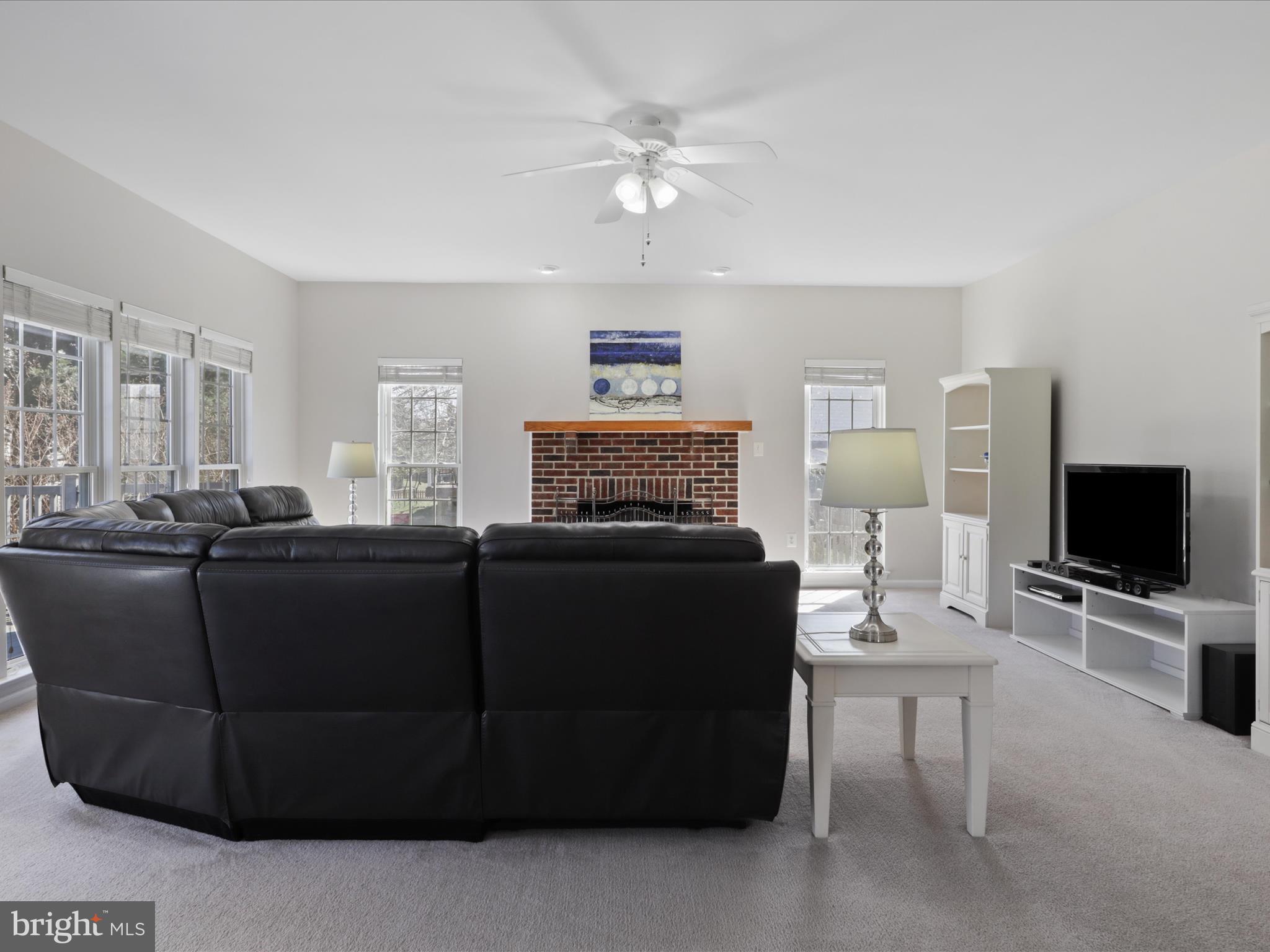 769 Kenneth Place Southeast Leesburg, VA 20175 - Photo 25 of 61 Gallery Image 25