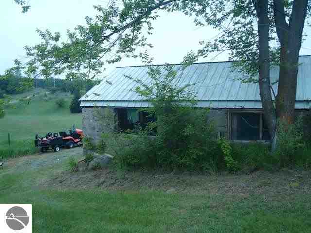 8128 Hency Road Kingsley, MI 49649 - Photo 36 of 48 1746496-35.JPG