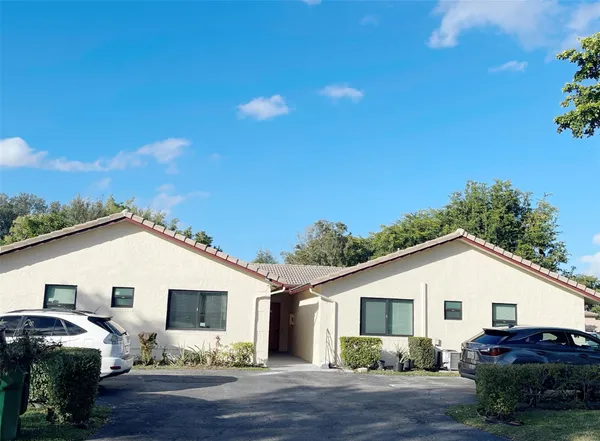 $2,300 | 4104 Northwest 114th Avenue, Coral Springs, FL 33065