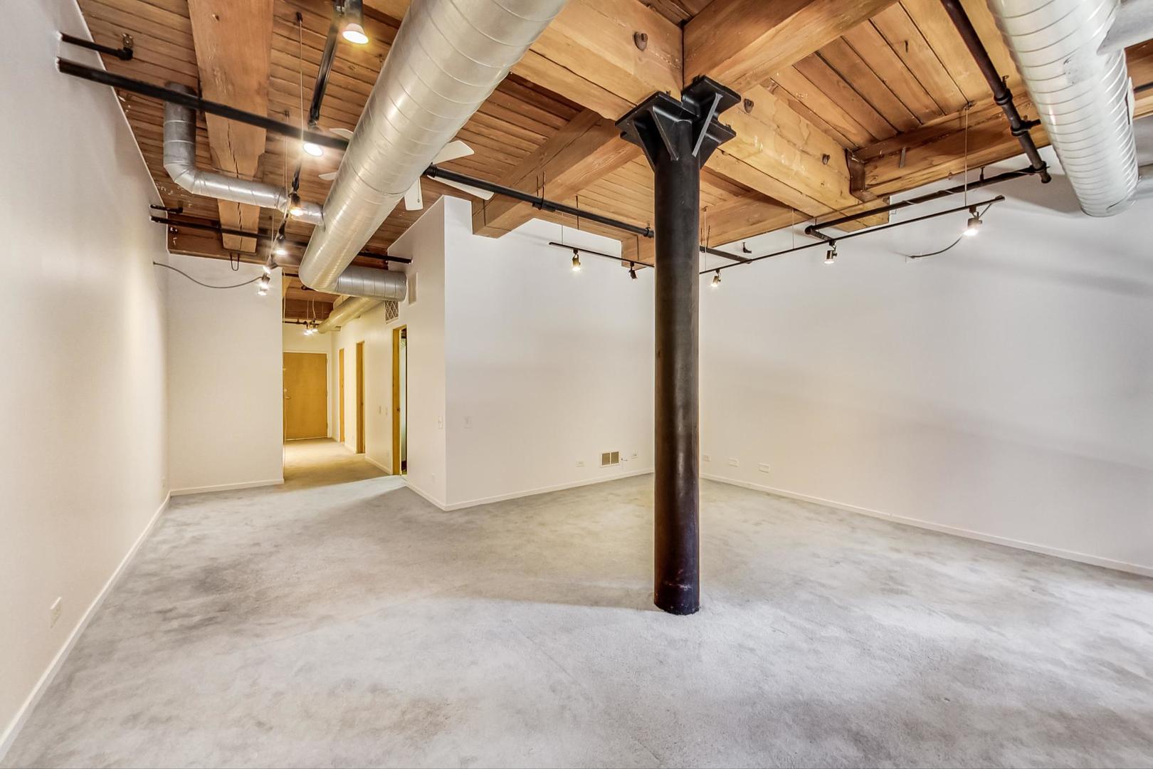 1000 West Washington Boulevard, Unit 130 Chicago, IL 60607 - Photo 33 of 47 a view of small space