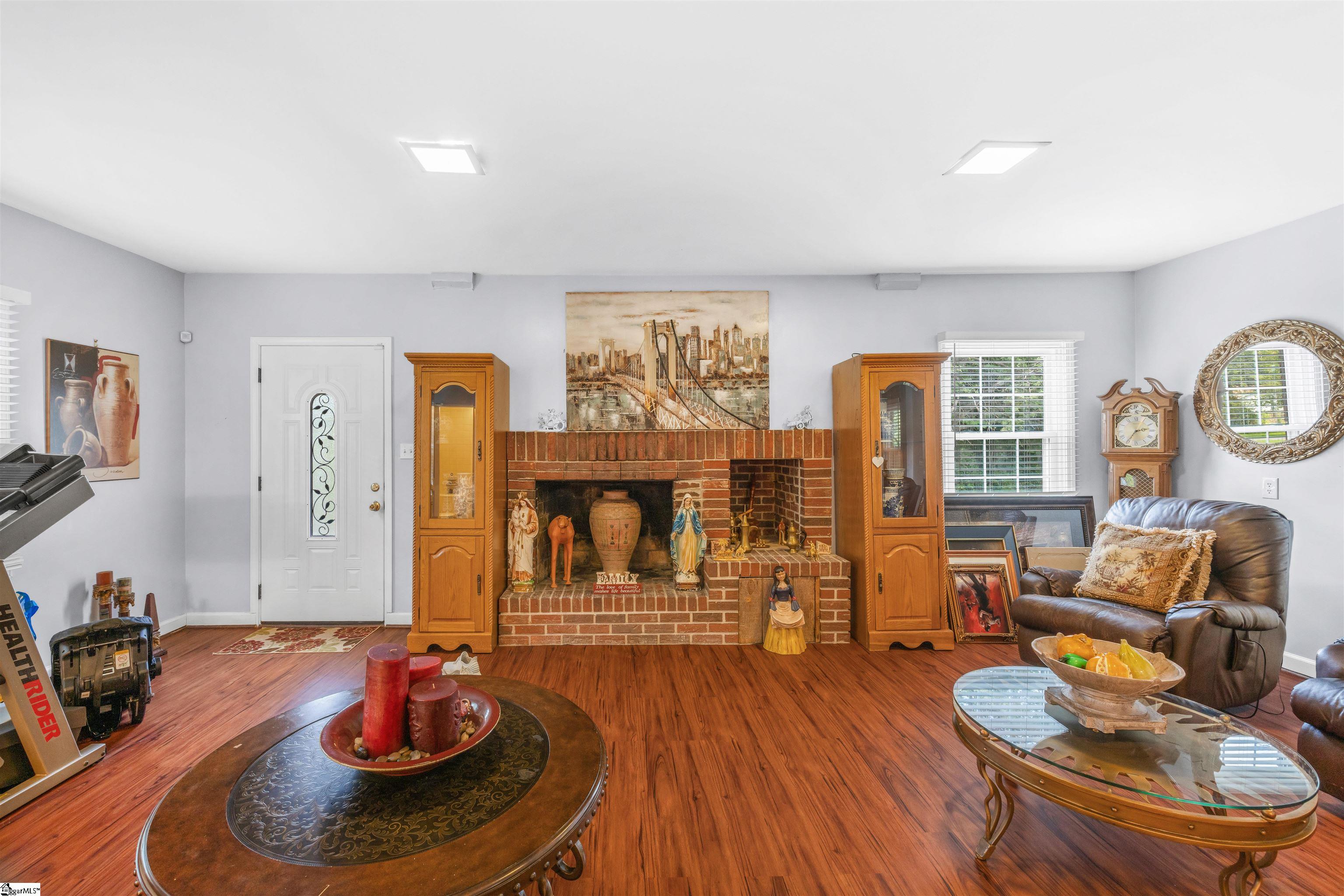 408 Putman Road Fountain Inn, SC 29644 - Photo 13 of 40