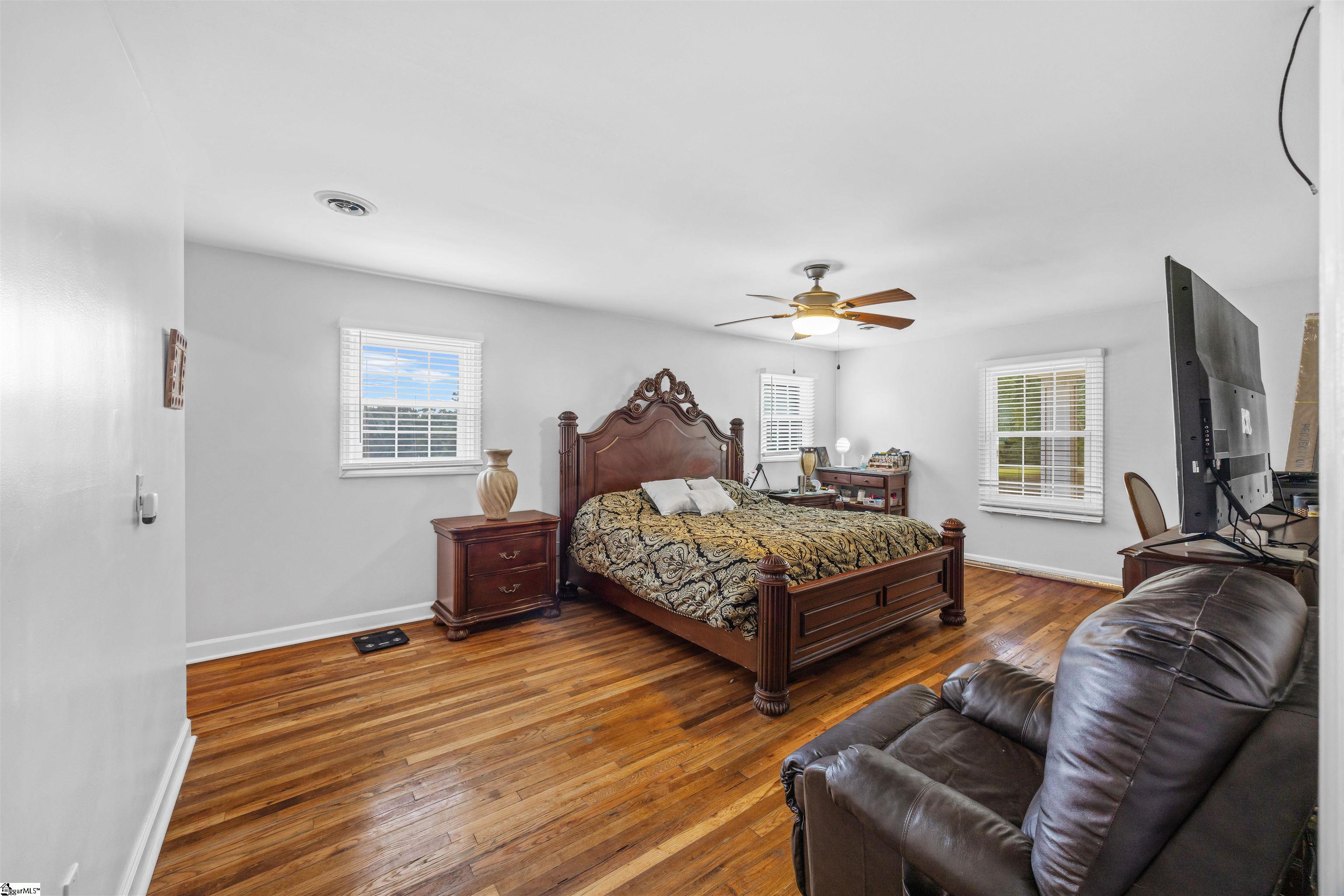 408 Putman Road Fountain Inn, SC 29644 - Photo 15 of 40