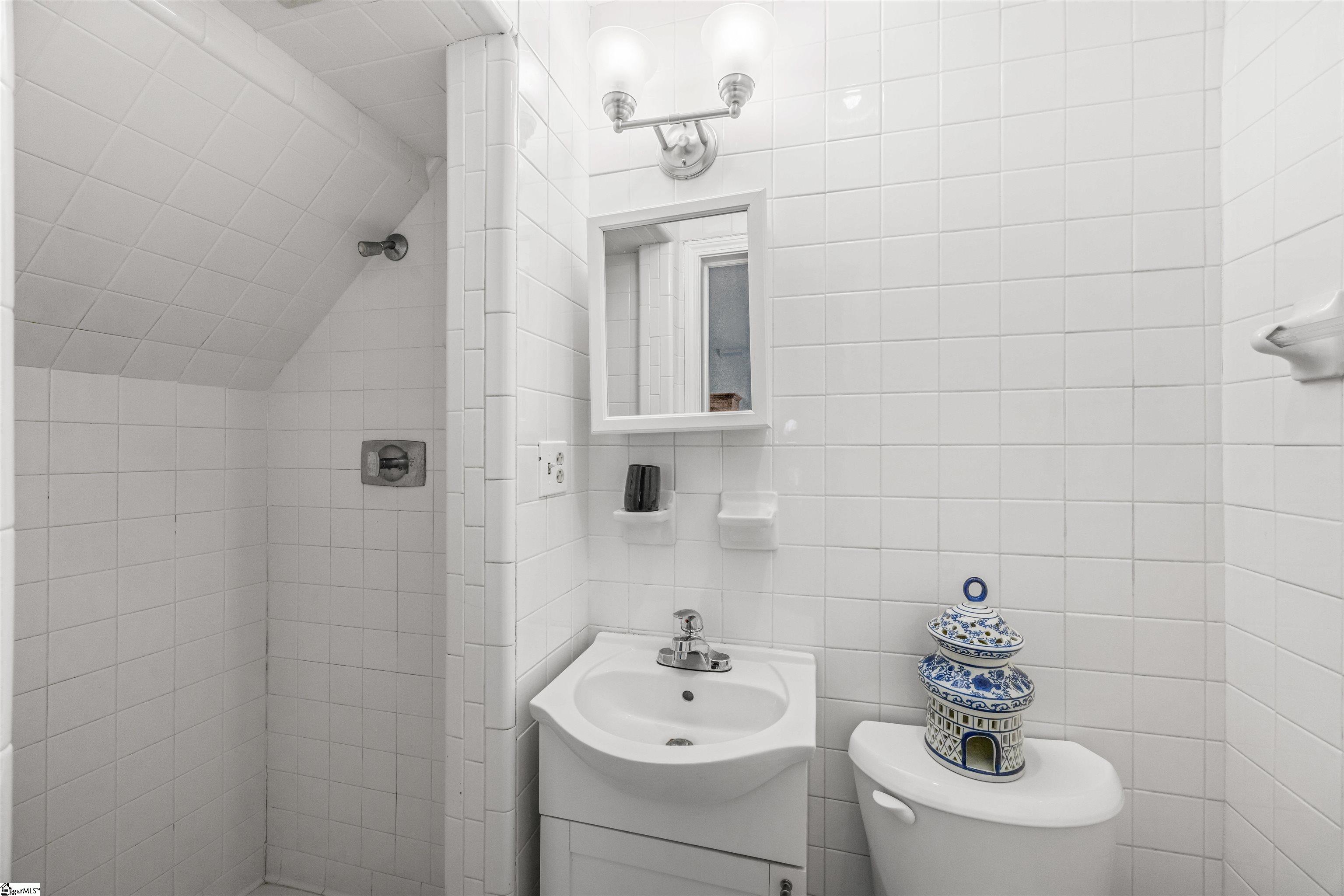 408 Putman Road Fountain Inn, SC 29644 - Photo 33 of 40