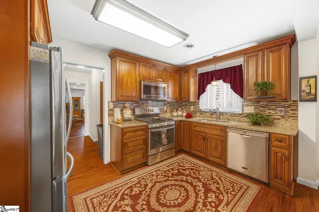 $625,000 | 408 Putman Road, Fountain Inn, SC 29644