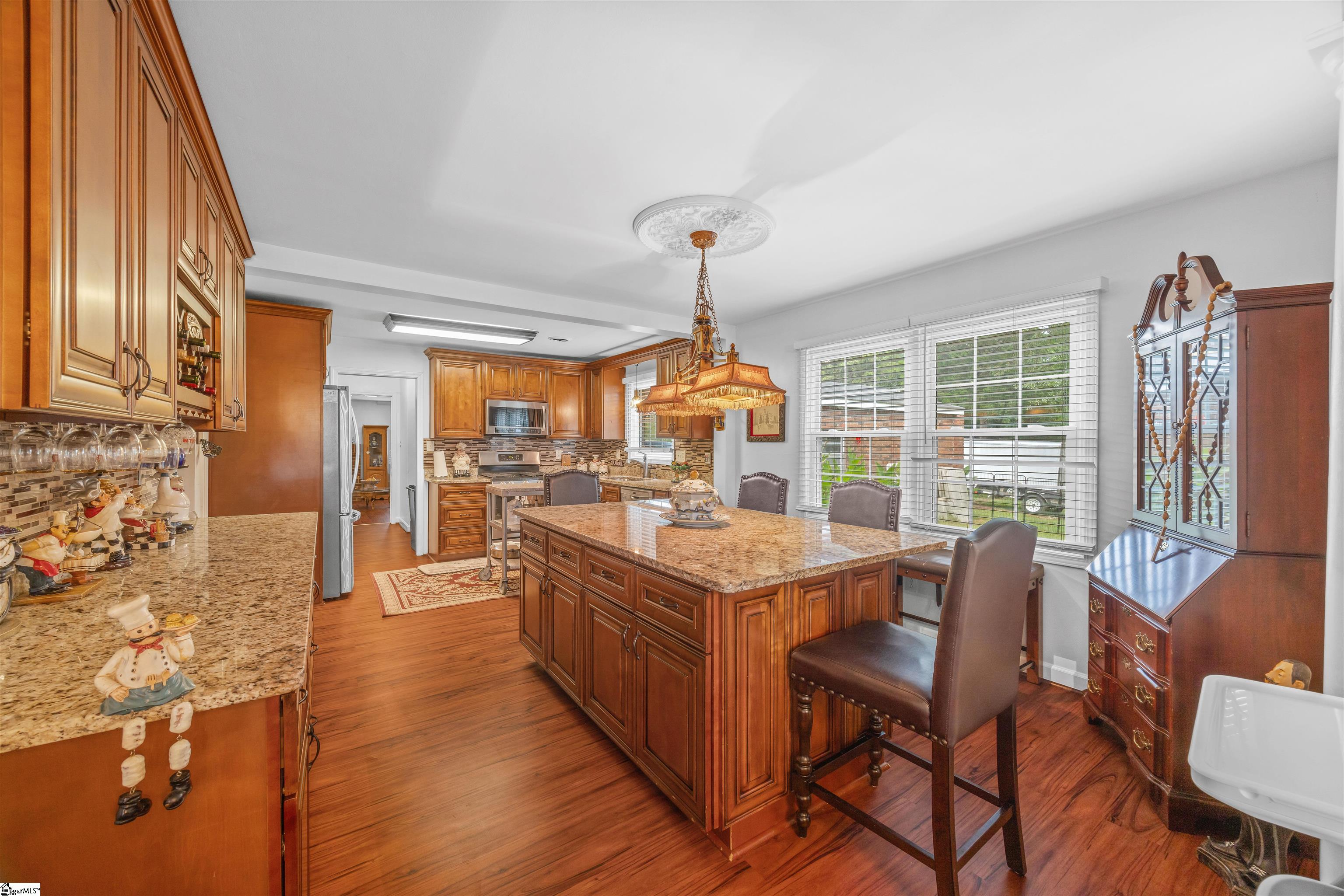 408 Putman Road Fountain Inn, SC 29644 - Photo 5 of 40