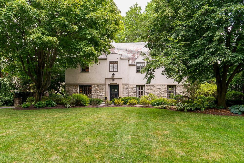 102 Ashbourne Road Columbus, OH 43209 - Photo 1 of 56