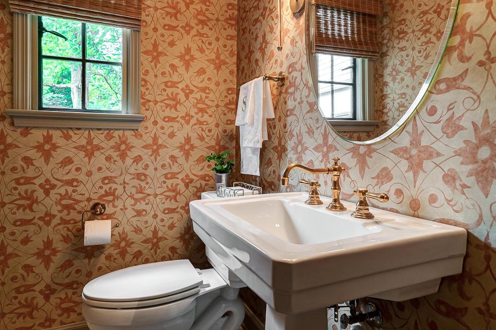 102 Ashbourne Road Columbus, OH 43209 - Photo 23 of 56