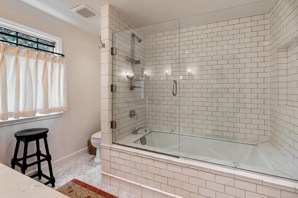 102 Ashbourne Road Columbus, OH 43209 - Photo 29 of 56