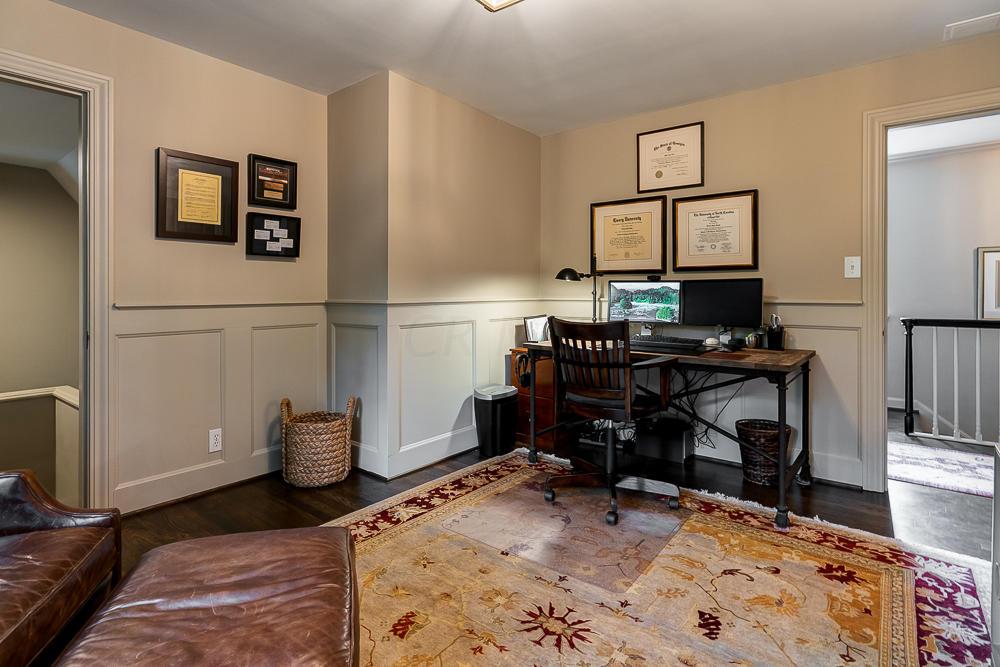 102 Ashbourne Road Columbus, OH 43209 - Photo 36 of 56
