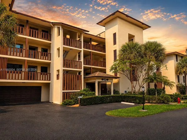 $168,000 | 166 Southeast St Lucie Boulevard, Unit UN D203, Stuart, FL 34996
