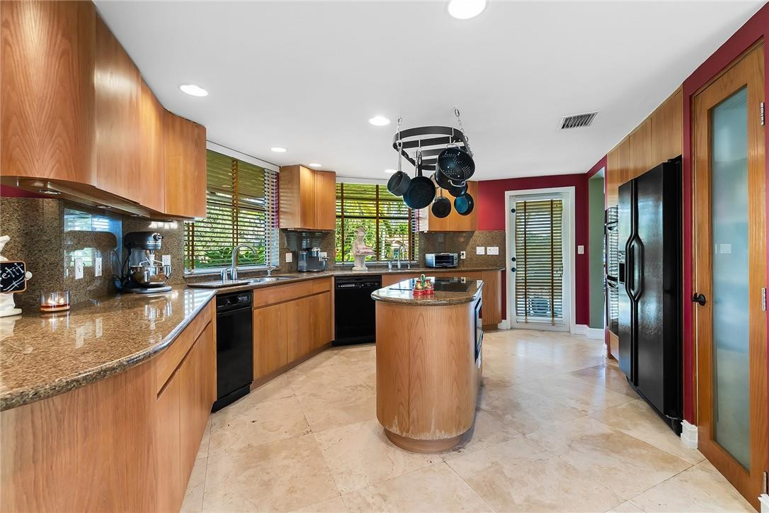 920 Coco Plum Way Plantation, FL 33324 - Photo 21 of 60 Photo 21