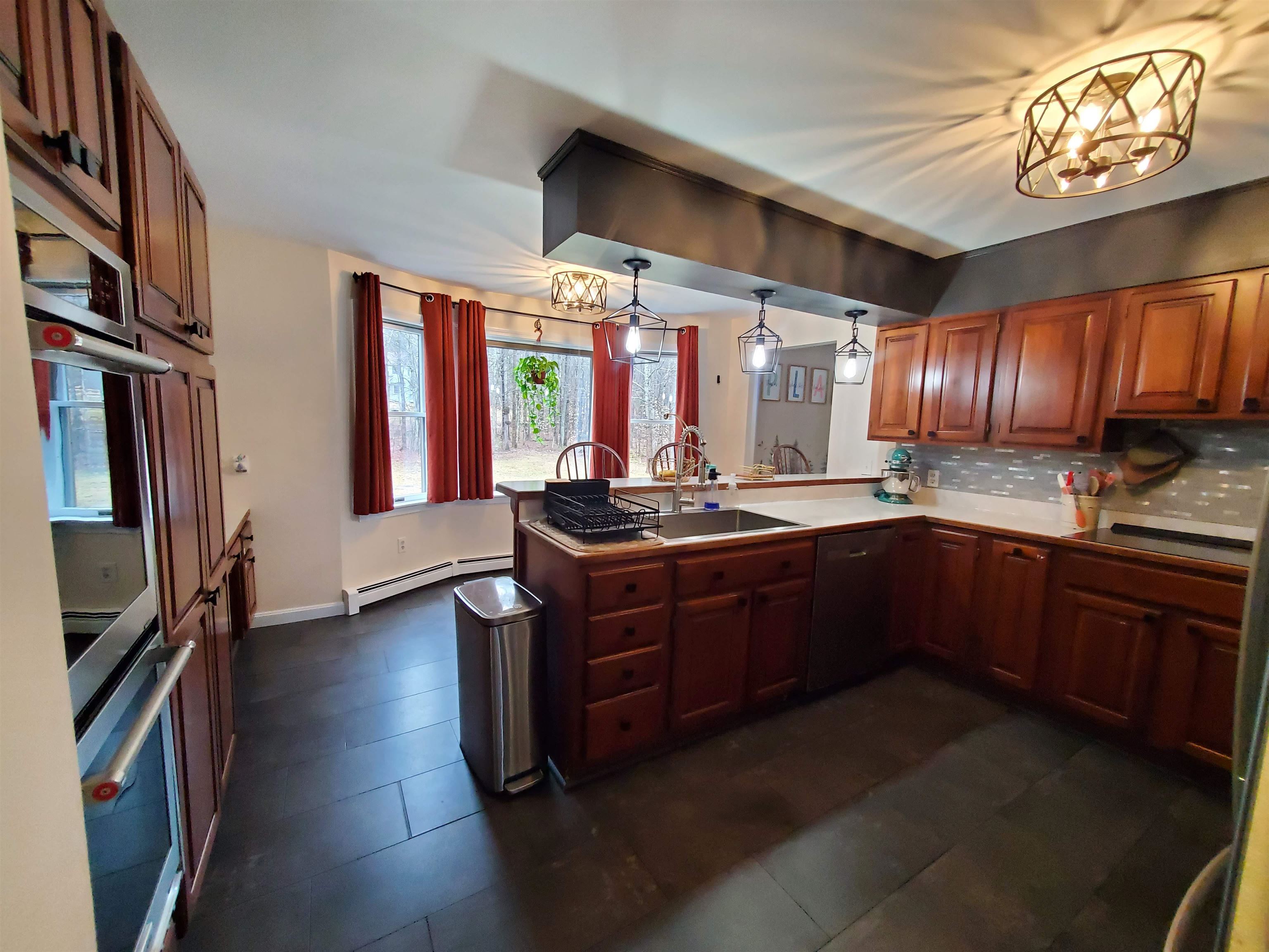 463 Meriden Road Lebanon, NH 03766 - Photo 11 of 40 Gallery Image 11