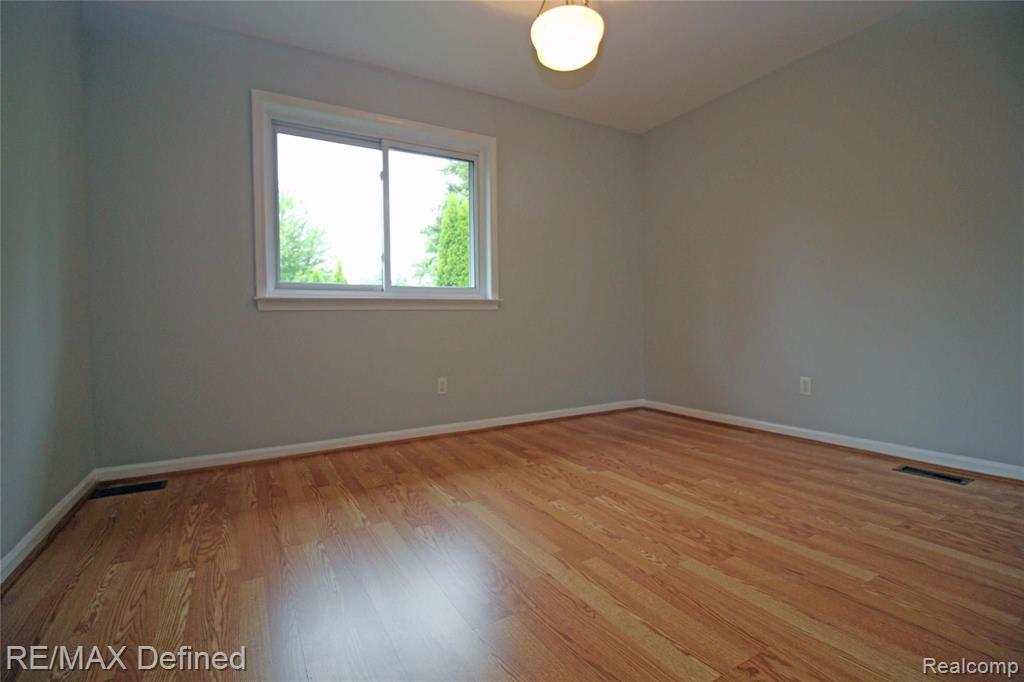 205 West Hamlin Road Rochester Hills, MI 48307 - Photo 19 of 23