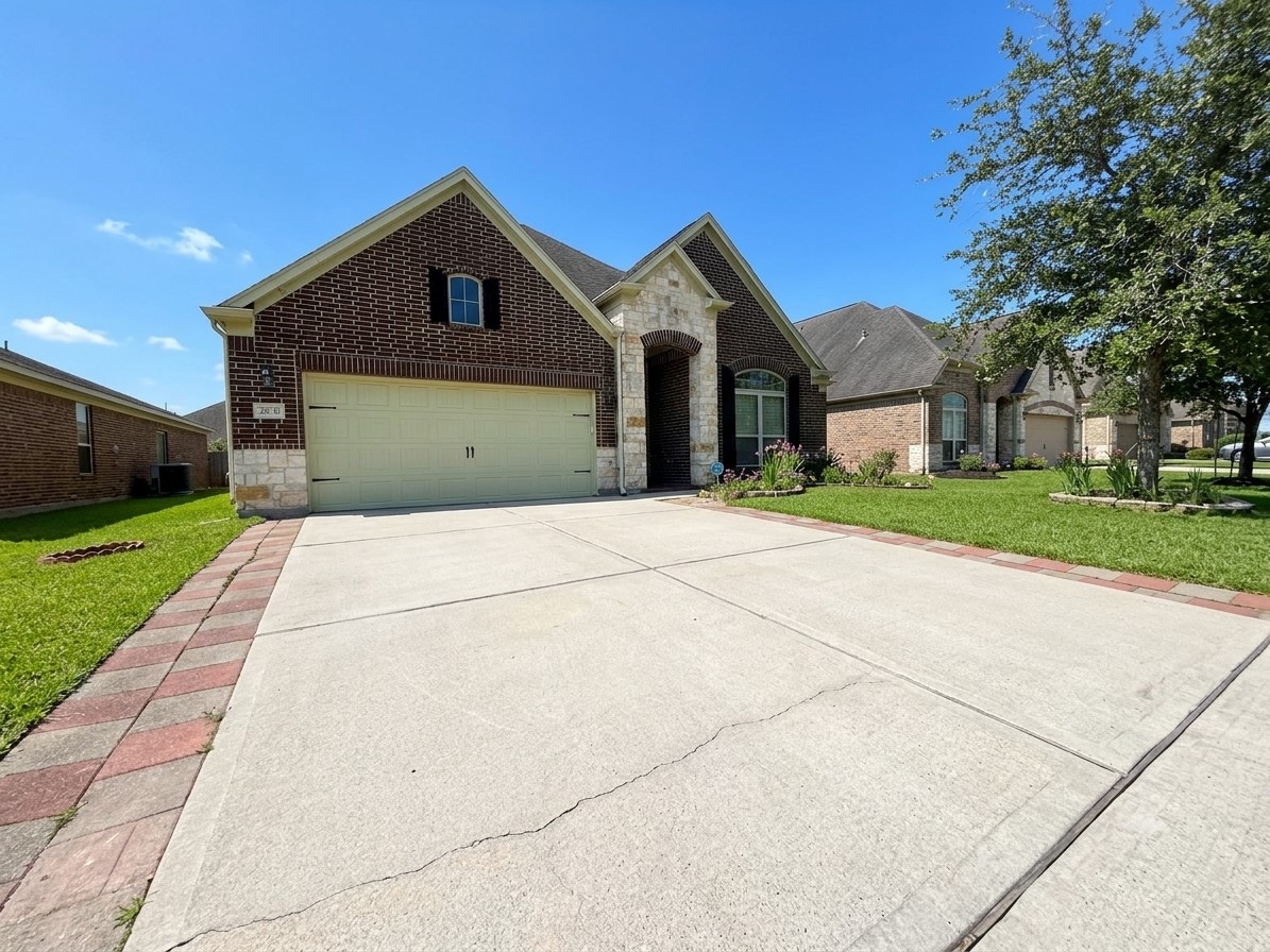2818 Krenek Court Rosenberg, TX 77471 - Photo 3 of 21
