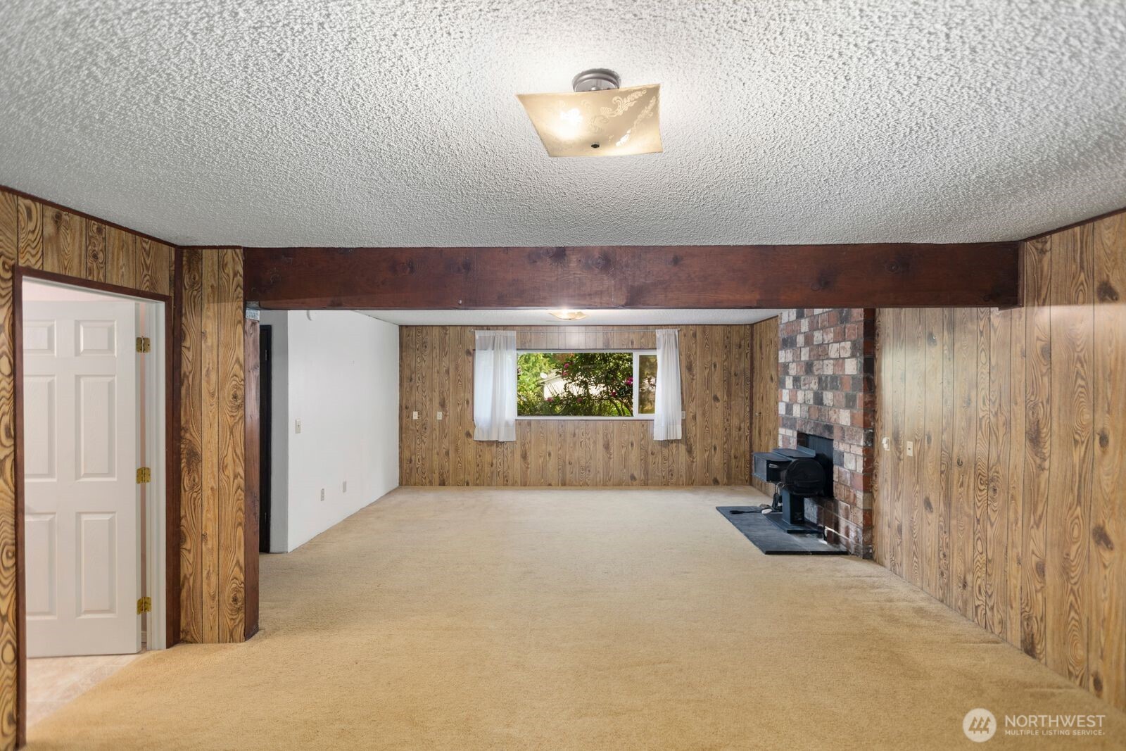 21627 9th Place West Bothell, WA 98021 - Photo 30 of 40 a view of a door in the room