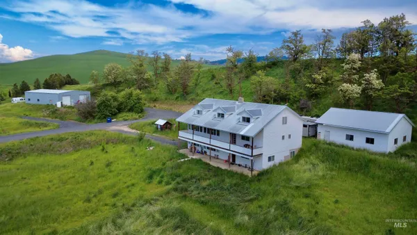 $633,000 | 1033 Blue Heron Lane, Moscow, ID 83843