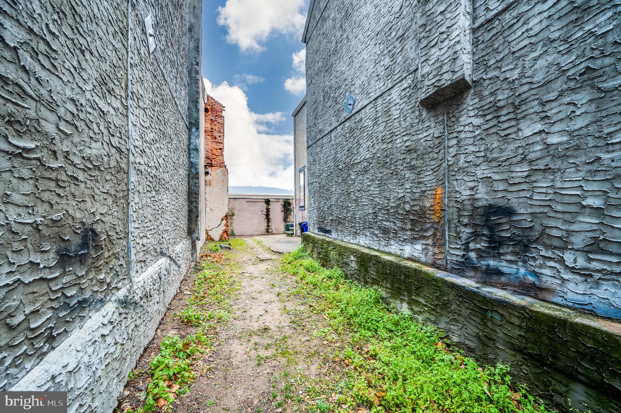 419 North 2nd Street Reading, PA 19601 - Photo 10 of 34