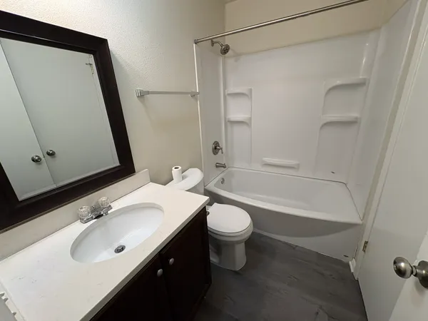 $1,995 | 2524 Chaparral Trail, Austin, TX 78744