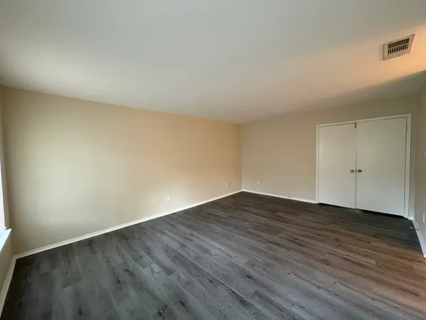 $1,995 | 2524 Chaparral Trail, Austin, TX 78744