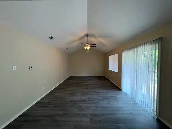 $1,995 | 2524 Chaparral Trail, Austin, TX 78744