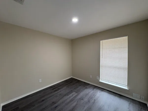 $1,995 | 2524 Chaparral Trail, Austin, TX 78744