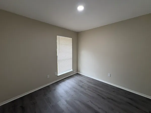 $1,995 | 2524 Chaparral Trail, Austin, TX 78744