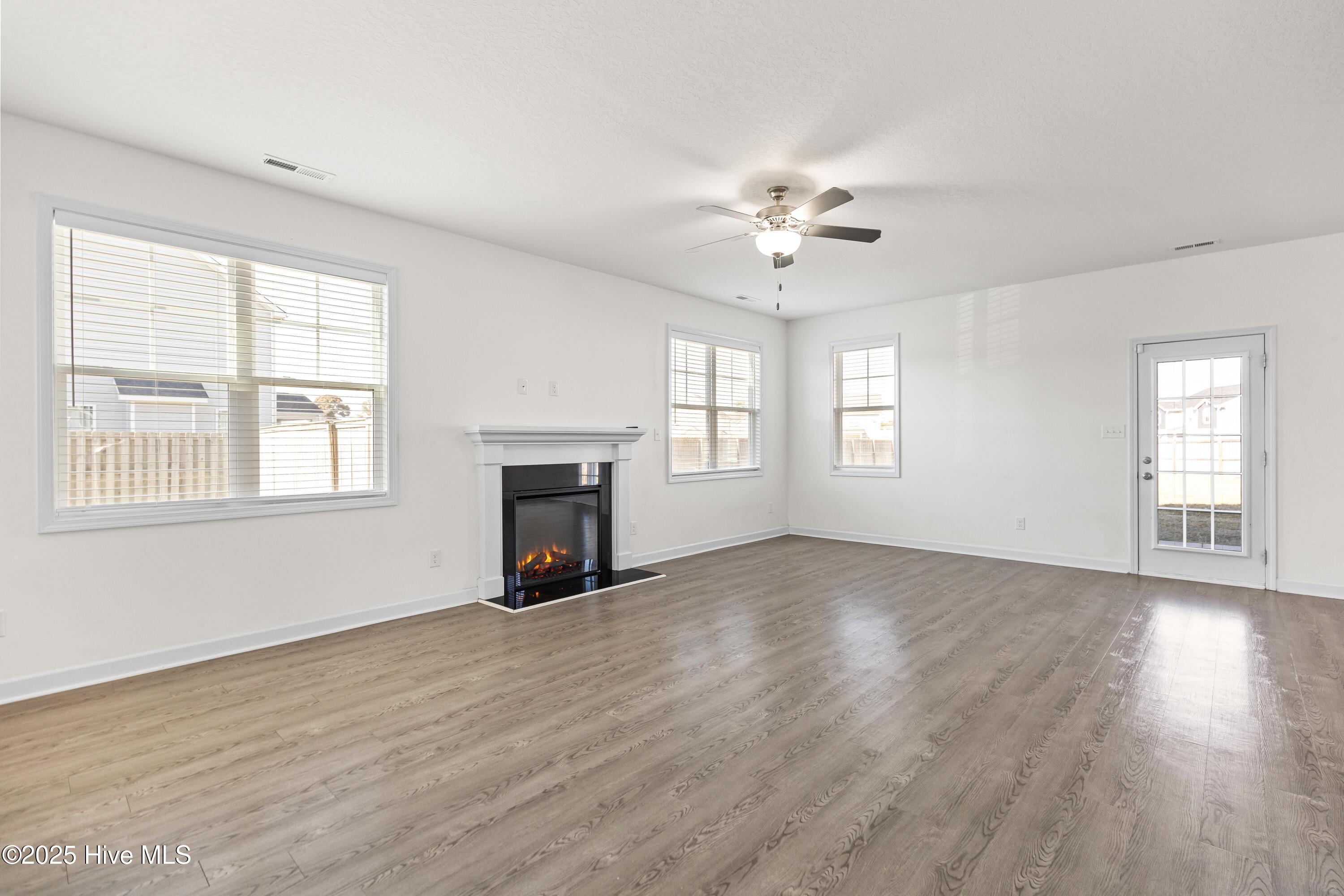 113 Longhorn Road Jacksonville, NC 28546 - Photo 8 of 46 6